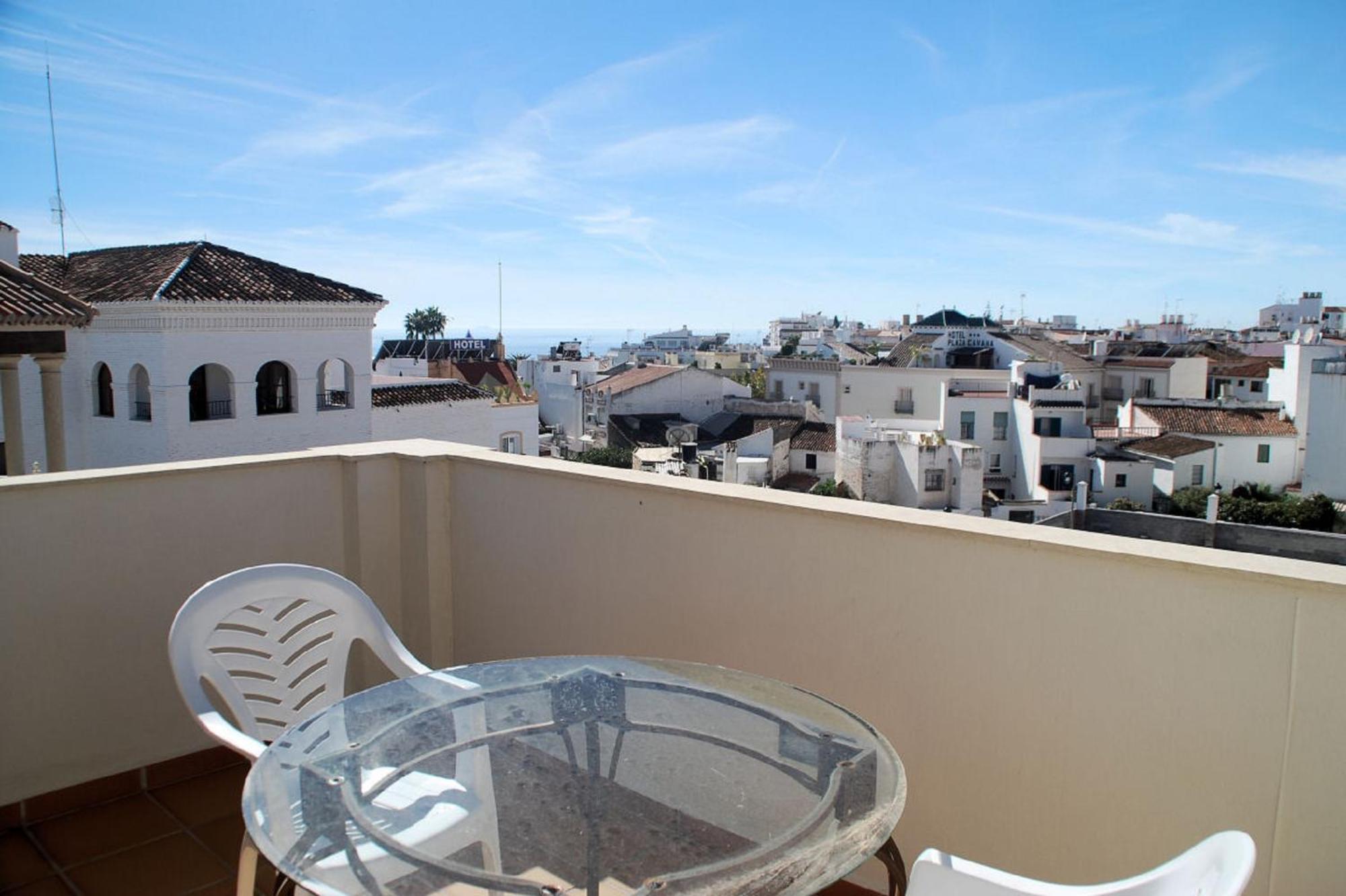 Apartamentos Plaza نيرخا المظهر الخارجي الصورة