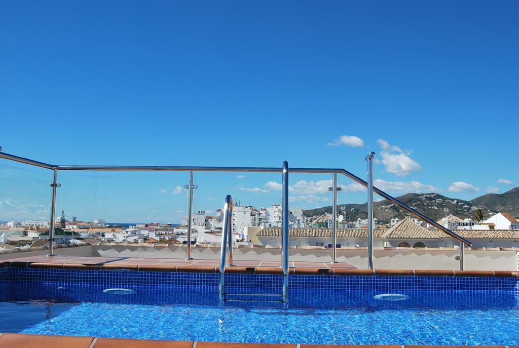 Apartamentos Plaza نيرخا المظهر الخارجي الصورة